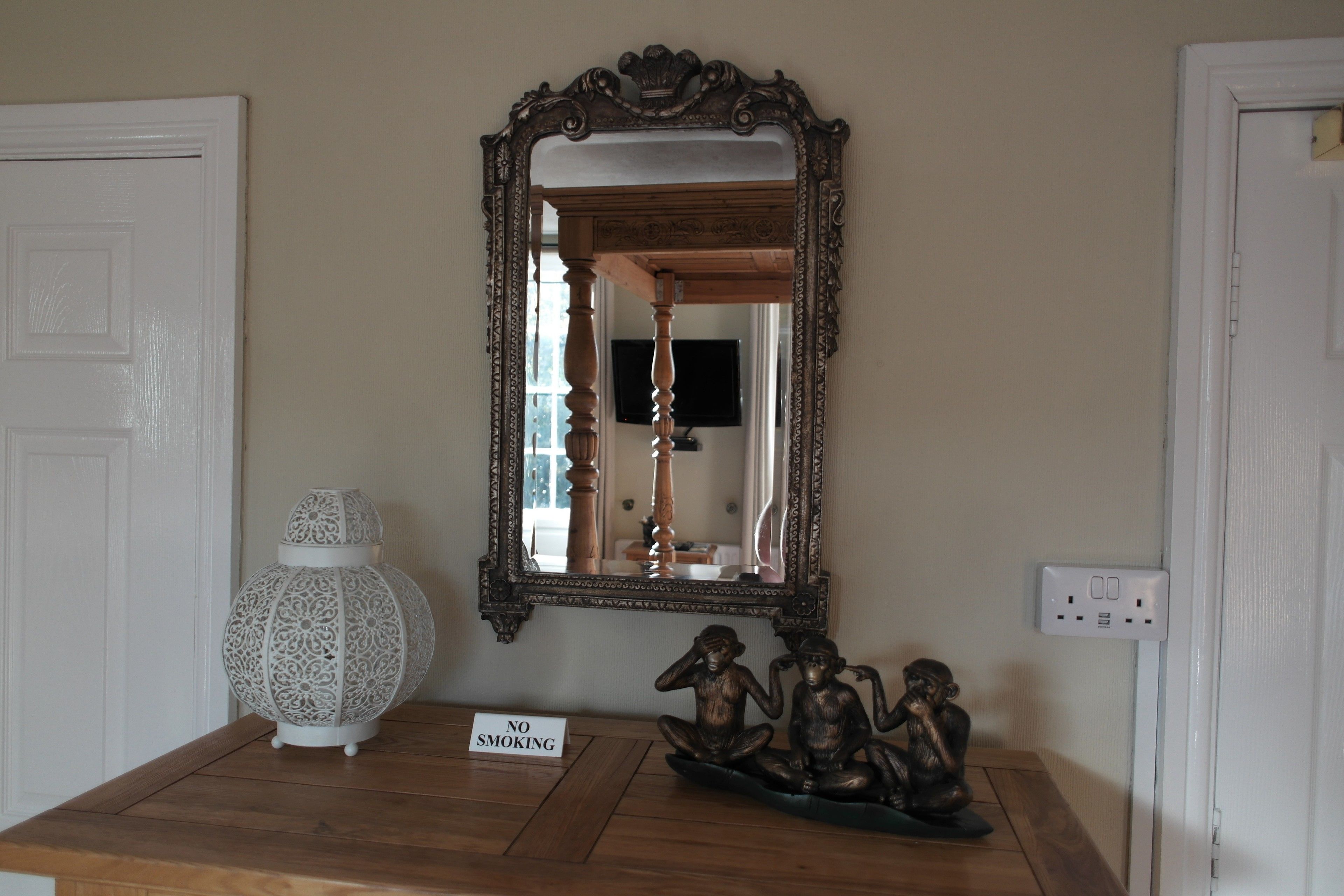 Resolution Room (Four Poster Bed) | In-room safe, individually decorated, individually furnished, free WiFi