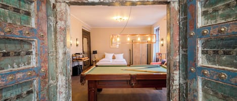 2 habitaciones, decoración personalizada y muebles diferentes