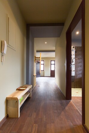 Apartamento | 2 quartos, individualmente decorados, individualmente mobiliados