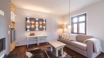 Apartment | Ruang tamu | 0 inci televisyen skrin rata dengan satelit, TV