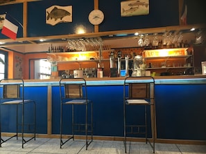 Bar (en la propiedad)