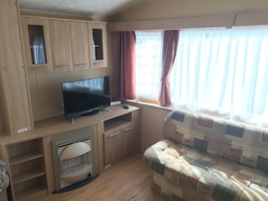 Casa mobile (Chalet) | Con stile personalizzato, con arredamento individuale, tende oscuranti