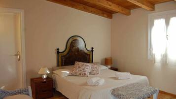 1 bedroom, travel crib, free WiFi, bed sheets