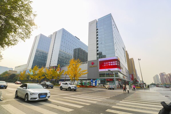 Exterior detail - Rafael Hotel (Xi'an)