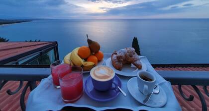 Luna Convento Resort