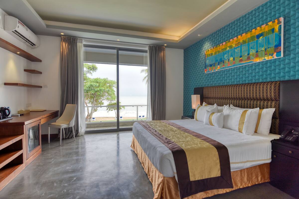 Deluxe Double Room, Non Smoking, Sea View | Beach/ocean view