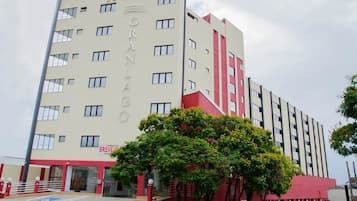 Fachada da propriedade