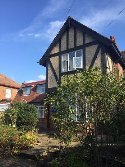 Edgware Bed and Breakfast