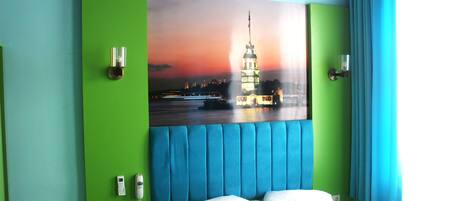 Standard-dobbeltværelse - 1 dobbeltseng | Premium-sengetøj, minibar, pengeskab på værelset, mørklægningsgardiner