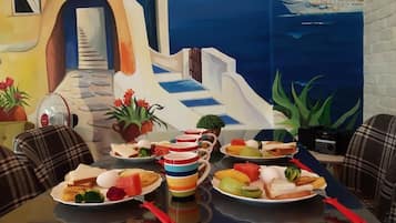 Free daily full breakfast