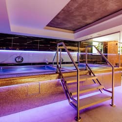 Sauna, hot tub, steam room, body treatments, hydrotherapy