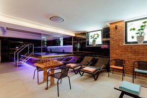 사우나, 온수 욕조, 스팀룸, 전신 트리트먼트, 수치료, 딥티슈 마사지