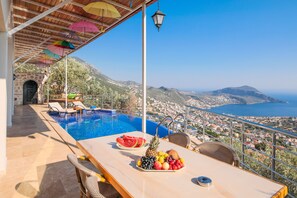 Villa, 1 camera da letto, vista mare | Balcone