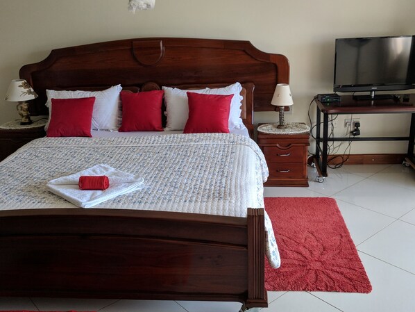 Free WiFi, bed sheets