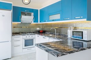 Villa, 4 Schlafzimmer, Meerblick | Eigene Kochnische | Großer Kühlschrank, Mikrowelle, Ofen, Herdplatte