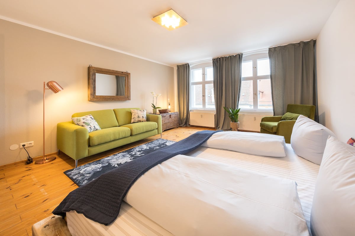 Apartamento, 2 habitaciones (2. OG rechts) | Escritorio, tabla de planchar con plancha, wifi gratis