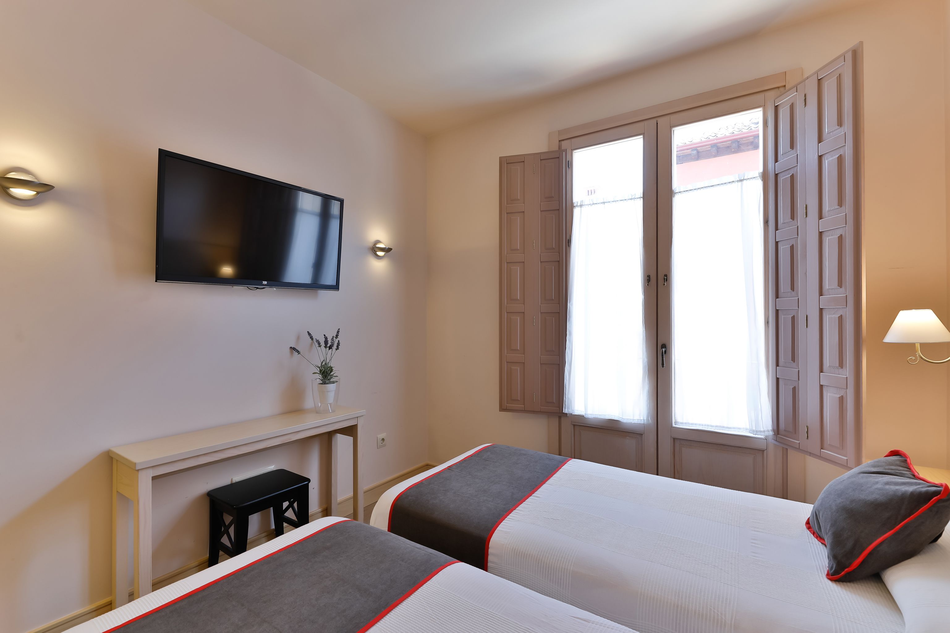 Photo - Hostal La Chata by Vivere Stays