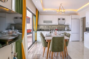 Villa | Eigene Küche