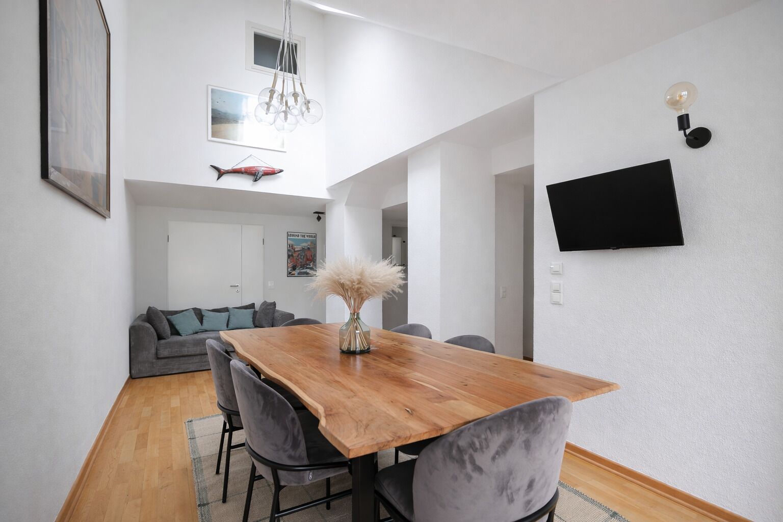 Design Apartment, 3 Bedrooms | Living area