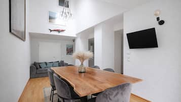 Design Apartment, 3 Bedrooms | Living area