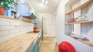 Apartment, 4 Bedrooms | 3 bilik tidur, dihias secara berasingan