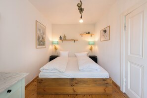 3 quartos, individualmente decorados, individualmente mobiliados