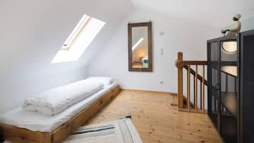 3 bedrooms, individually decorated, individually furnished