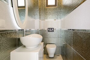 Villa | Tabla de planchar con plancha, wifi gratis y ropa de cama 