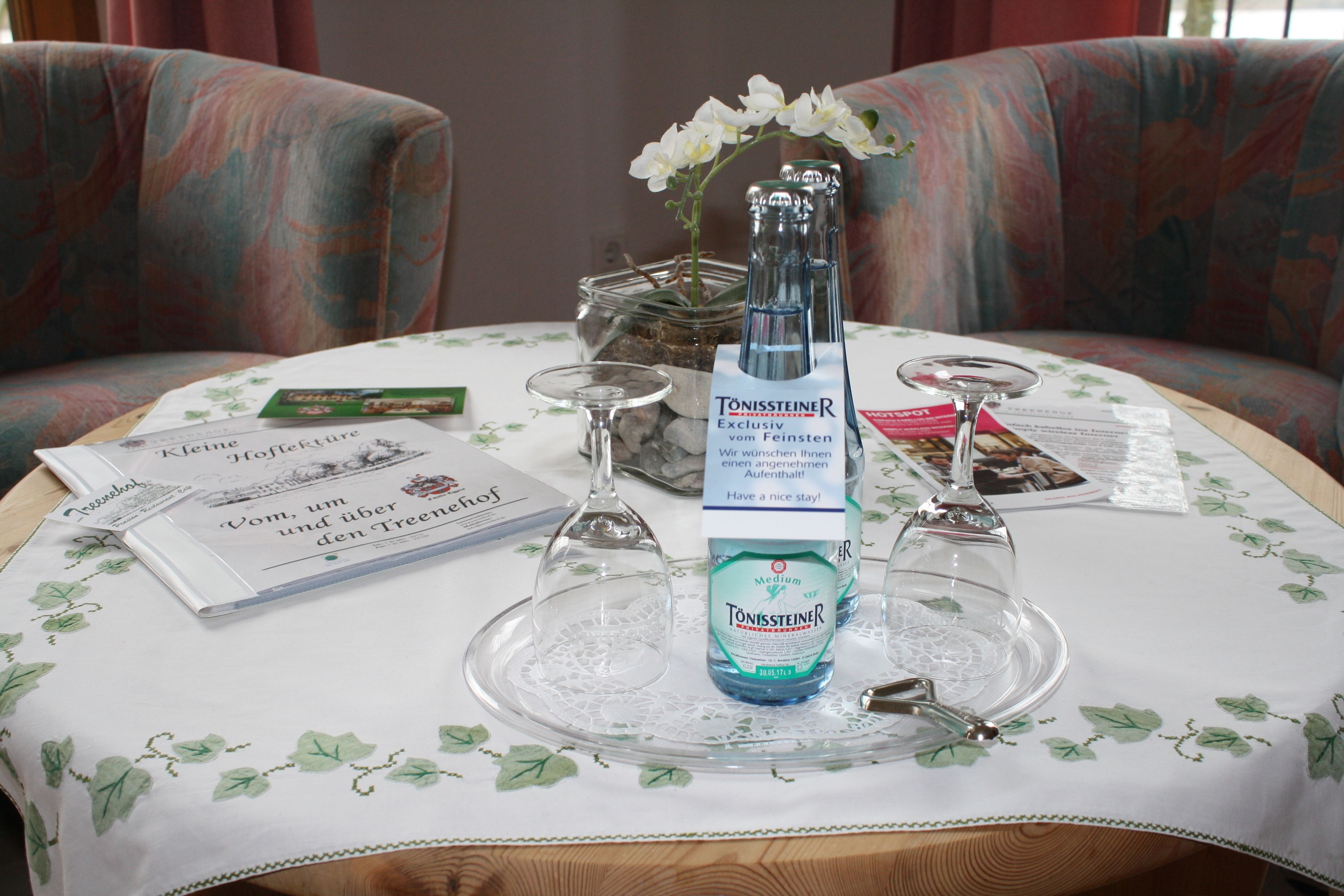 standard double room | living area | flat-screen tv