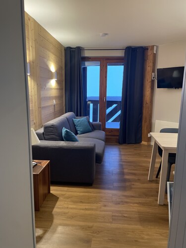 Val Tho, 1 chbre, sur les pistes, parking - 2 autres apparts dispos à coté 