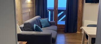 Val Tho, 1 bedroom, on the slopes, parking - 2 other apartments available next door 