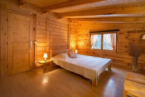 2 bedrooms, iron/ironing board, bed sheets - To relax in the middle of nature with private water base (Mazet-Saint-Voy)