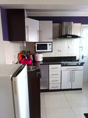 Deluxe-Apartment, 1 Schlafzimmer | Eigene Küche | Kühlschrank, Mikrowelle, Ofen, Herdplatte