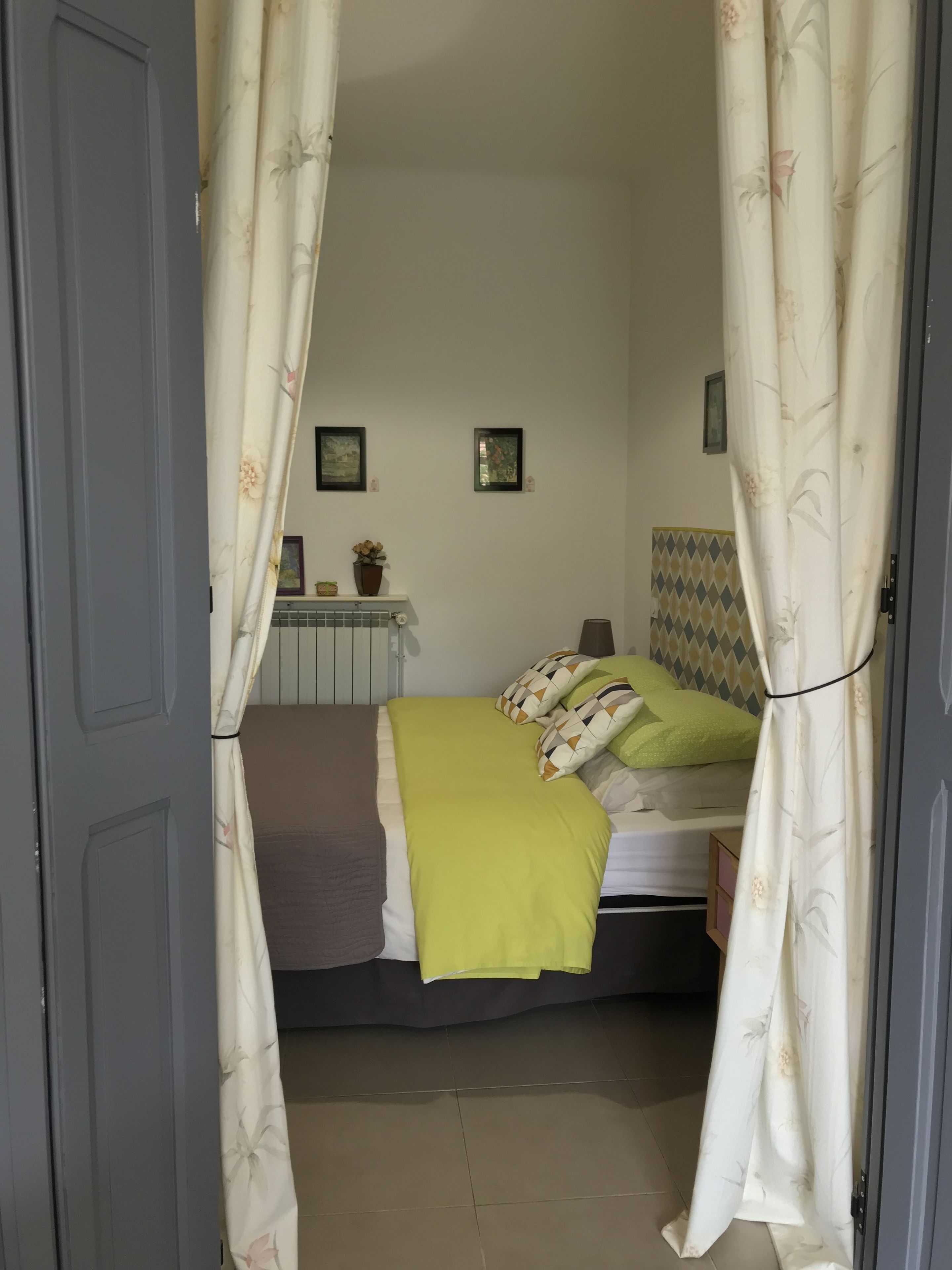 Comfort Double Room (Jardin d&#x27;hiver) | Individually decorated, individually furnished, desk, blackout drapes