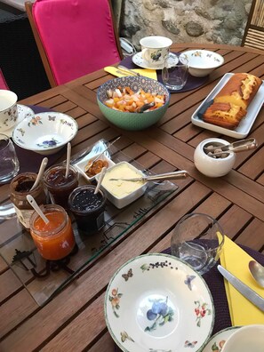Colazione continentale a pagamento, servita tutte le mattine 