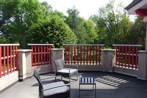 ห้องแฟมิลี่สวีท (Pelote de Laine) | ระเบียง