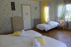 Individually decorated, individually furnished, free cots/infant beds