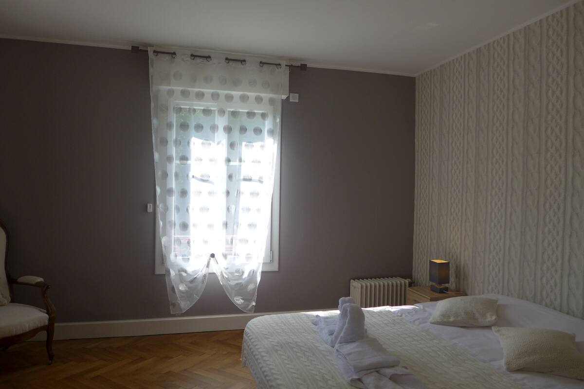 Familien-Suite (Pelote de Laine) | Individuell dekoriert, individuell eingerichtet, kostenlose Babybetten