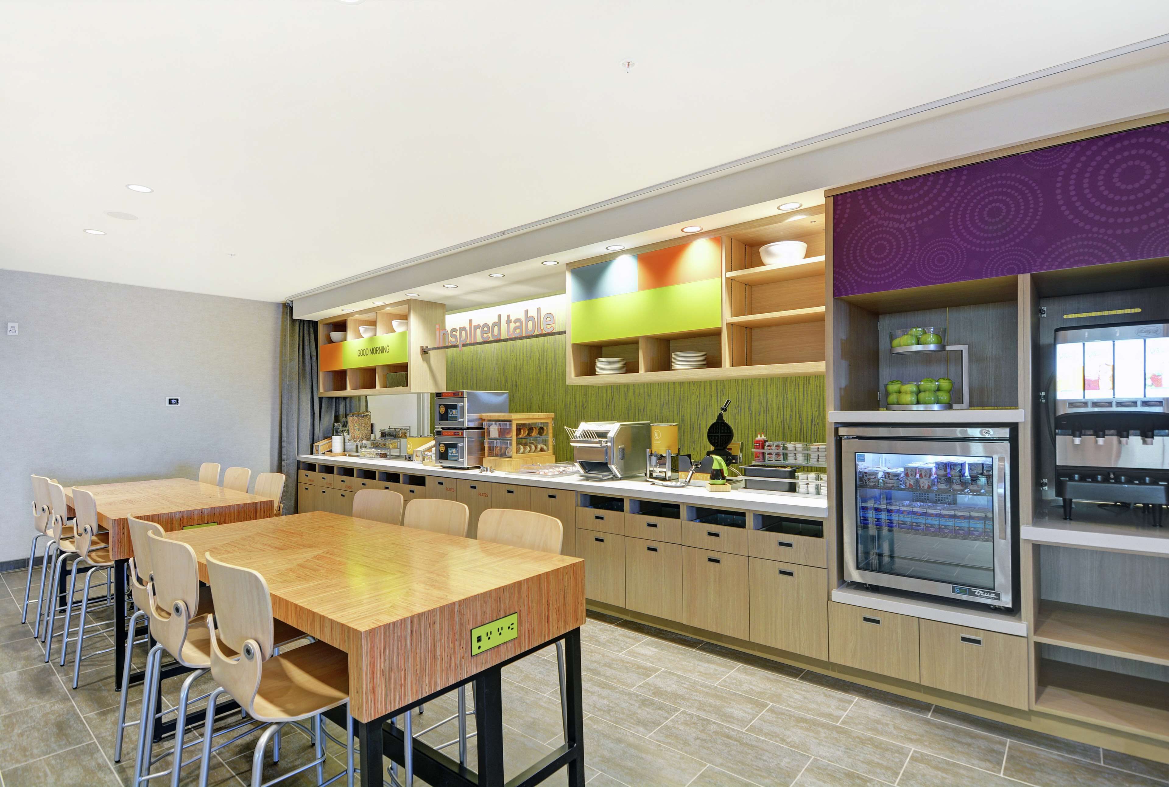 Free daily buffet breakfast