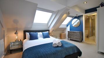 Executive Penthouse, 2 Bedrooms | 2 bedrooms, iron/ironing board, free WiFi, bed sheets