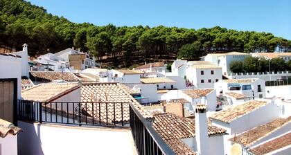 IDEAALINEN MAASEELLINEN ASENNUS RAUHAN JA TRANQUILITYn nauttimiseen