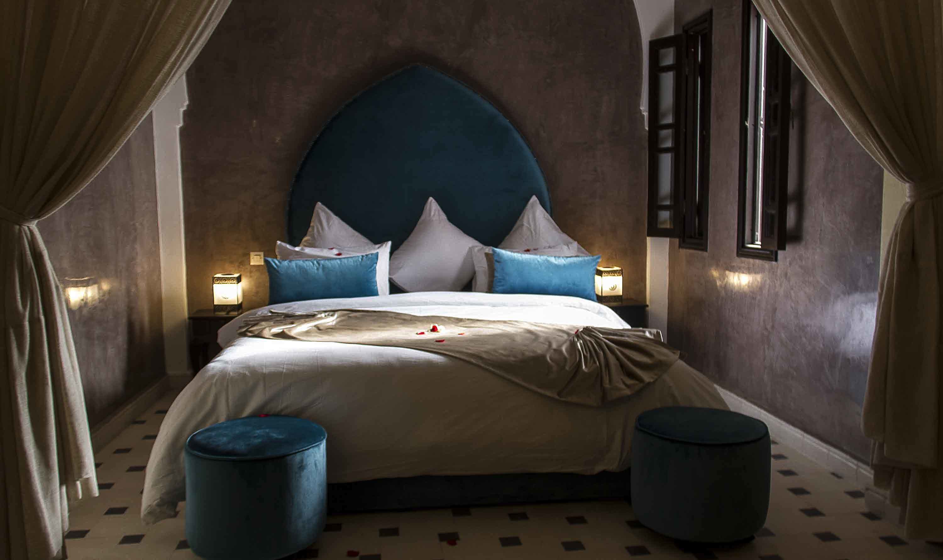 Bureau, rideaux occultants, chambres insonorisées, Wi-Fi gratuit