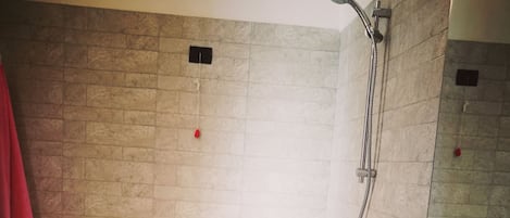 Private spa tub
