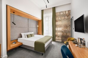 Standard Double or Twin Room | 1 bedroom, minibar, in-room safe, desk - Monastery Boutique Hotel Budapest (Budapest)