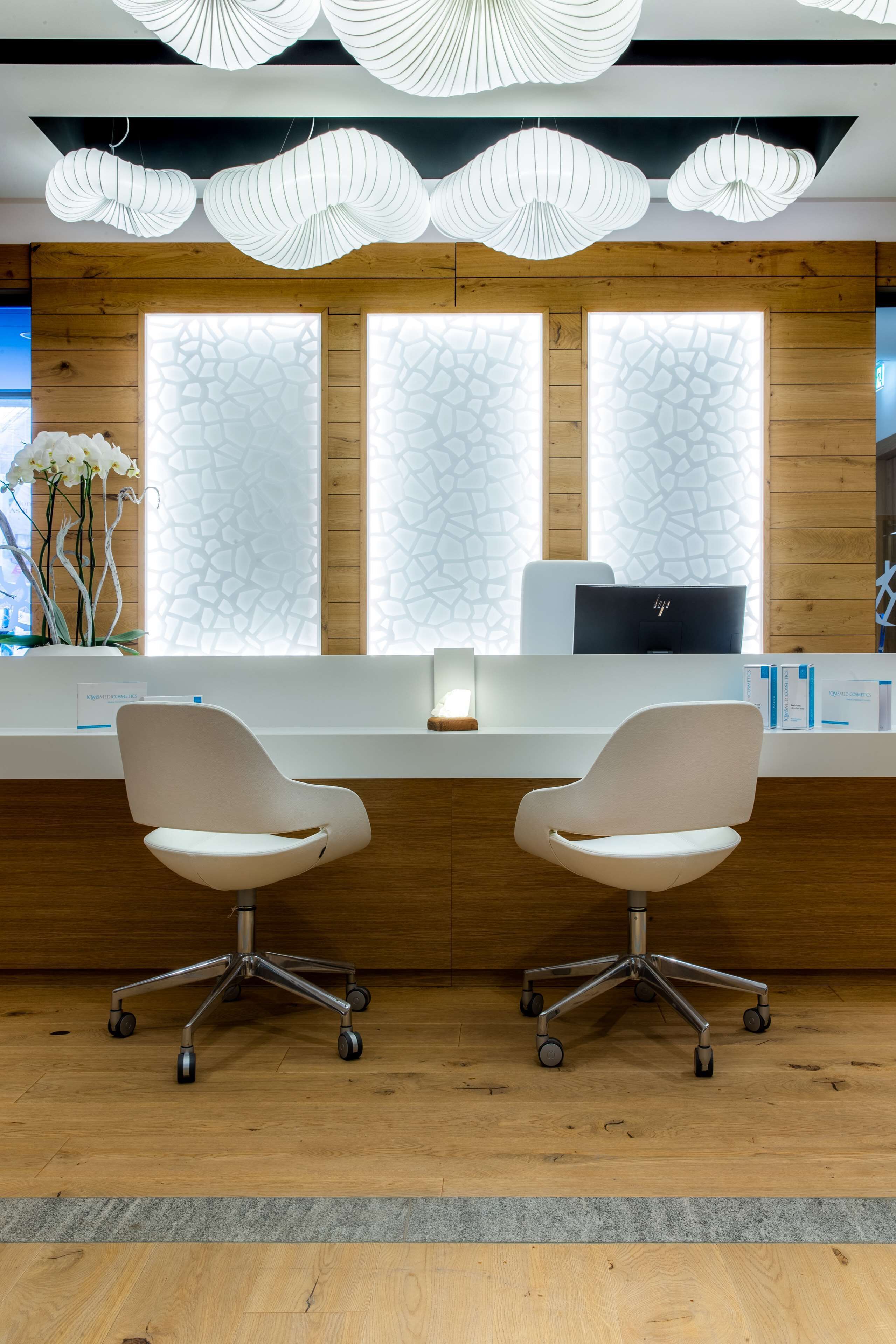 couples treatment room(s), sauna, steam room, body treatments