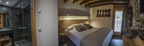 Double Room | In-room safe, desk, blackout drapes, soundproofing - Cal Batlle Casa Rural (La Cortinada)