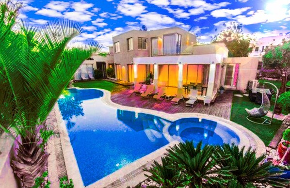 Superior Villa, 6 Bedrooms, Private Pool, Executive Level | Terrace/patio