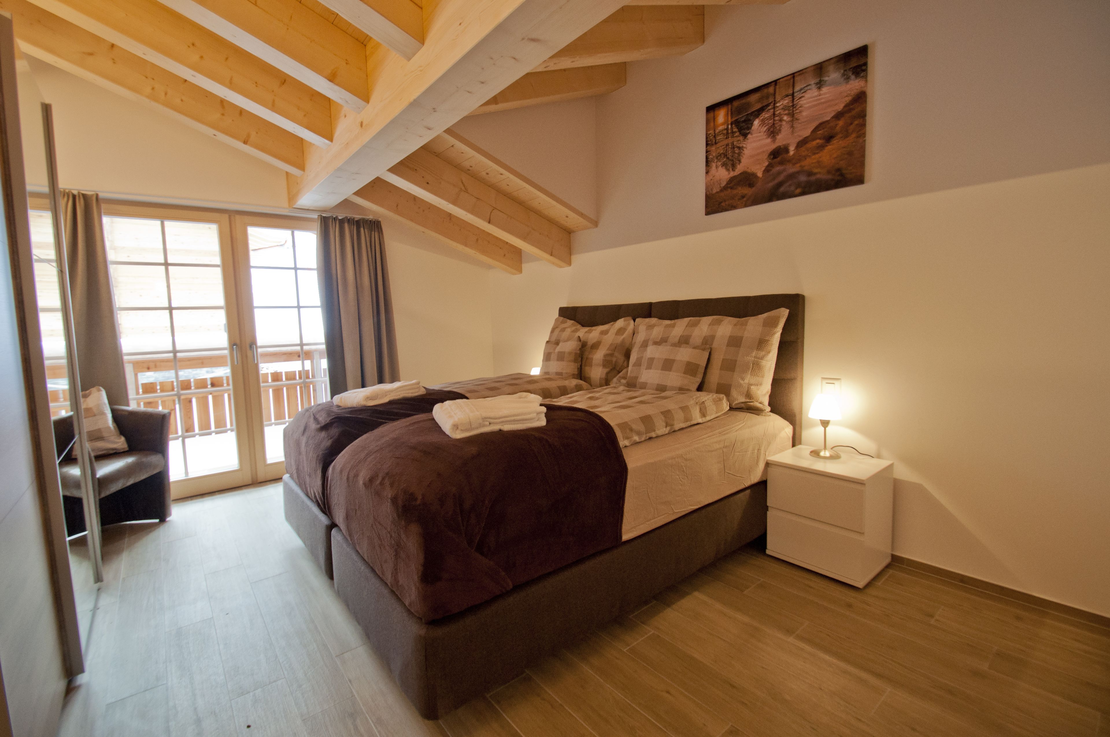 Chalet Superior ("Terra" with Private Sauna ) | 4 kamar tidur, brankas, setrika/meja setrika, dan Wi-Fi gratis