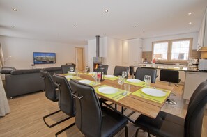 In-room dining - The Element Chalets Zermatt (Zermatt)