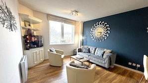 Interior - The Courtyard, Windsor, 2 Beds (Windsor)